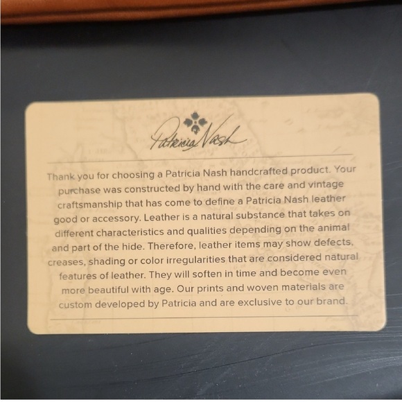 Patricia Nash leather clutch - Picture 5 of 5